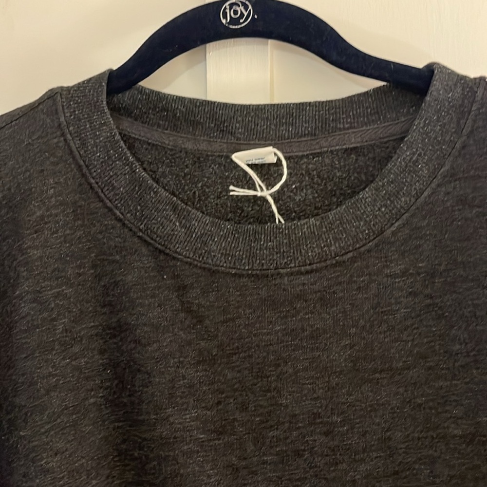 Sweatshirt - Picture 2 of 4